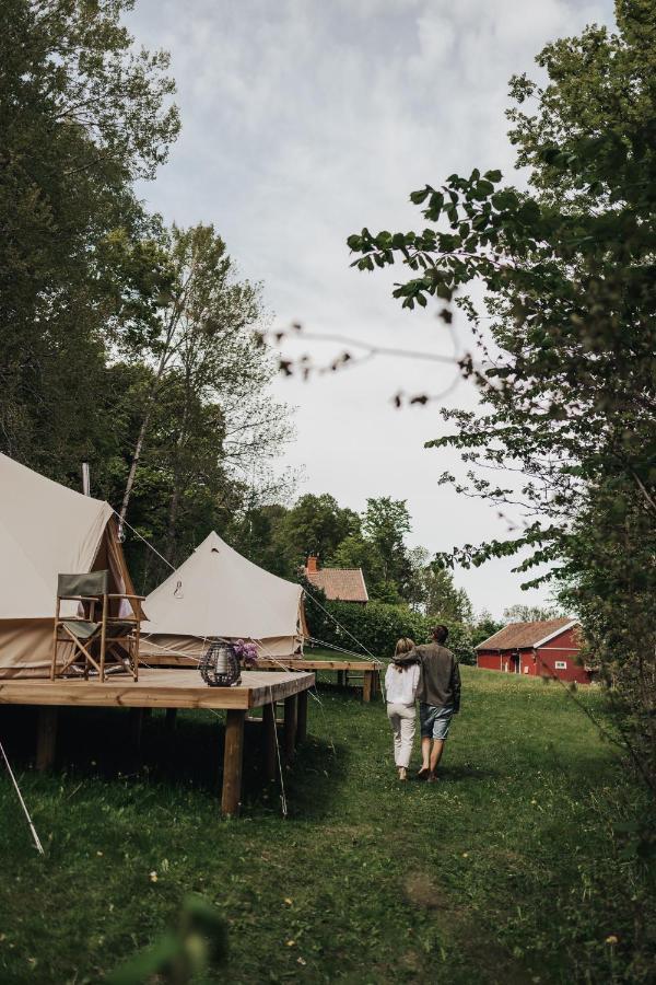 Falkeroed - Lyxig Glamping I Naturreservat Ink Frukost เกรบเบอสตัด ภายนอก รูปภาพ