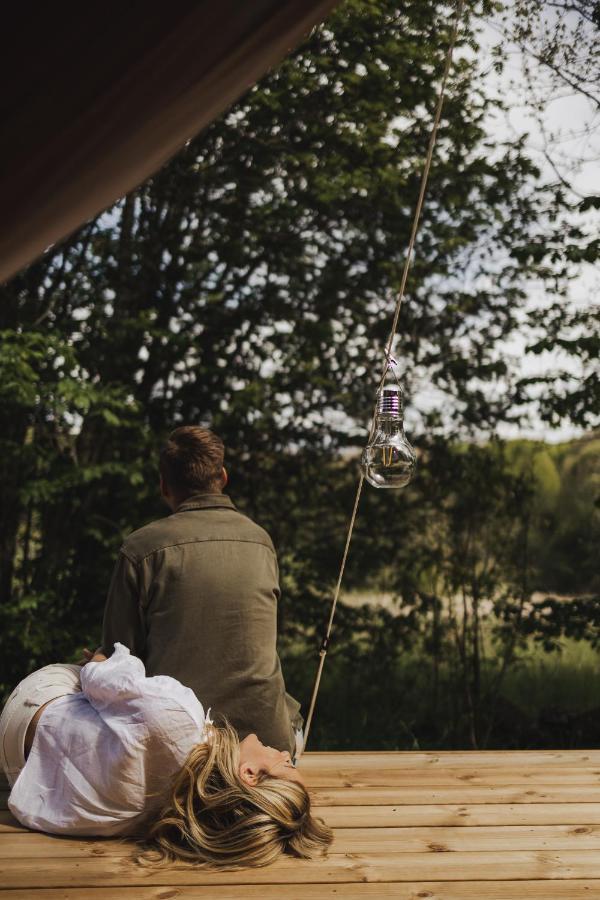 Falkeroed - Lyxig Glamping I Naturreservat Ink Frukost เกรบเบอสตัด ภายนอก รูปภาพ
