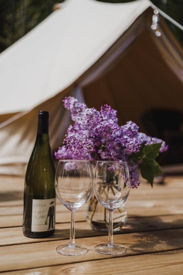 Falkeroed - Lyxig Glamping I Naturreservat Ink Frukost เกรบเบอสตัด ภายนอก รูปภาพ