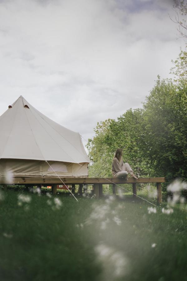 Falkeroed - Lyxig Glamping I Naturreservat Ink Frukost เกรบเบอสตัด ภายนอก รูปภาพ