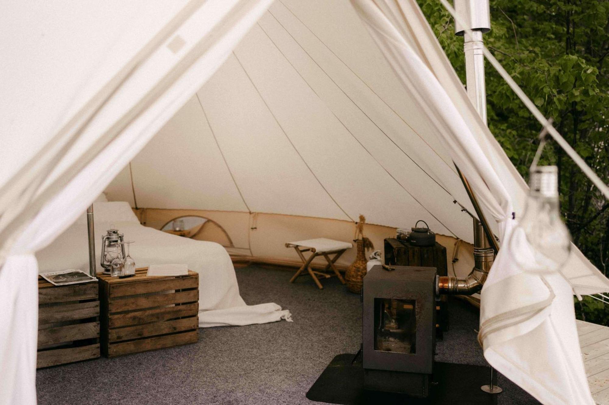 Falkeroed - Lyxig Glamping I Naturreservat Ink Frukost เกรบเบอสตัด ภายนอก รูปภาพ