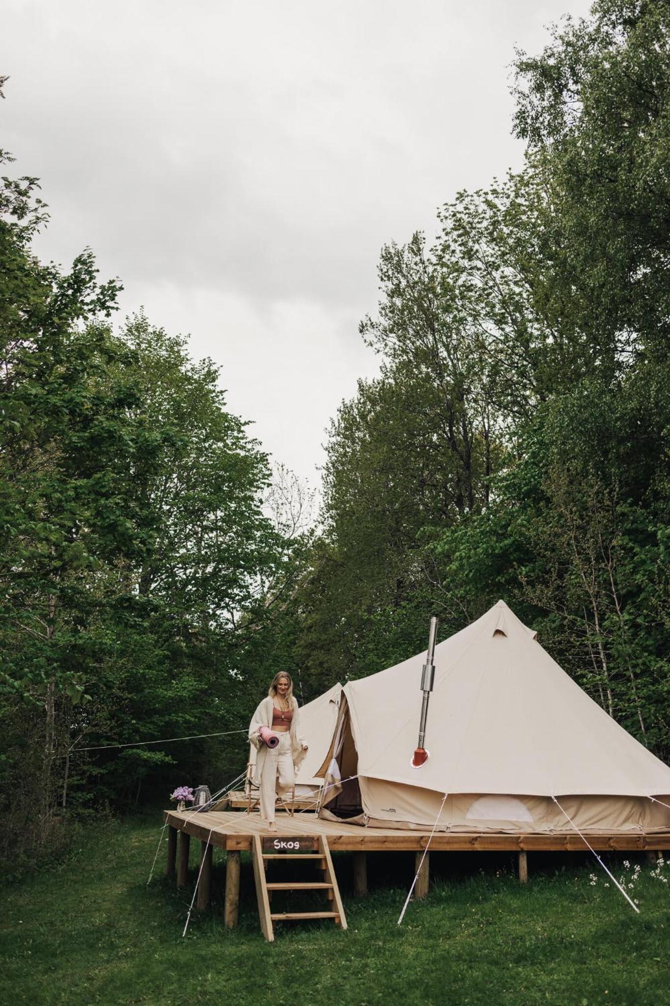 Falkeroed - Lyxig Glamping I Naturreservat Ink Frukost เกรบเบอสตัด ภายนอก รูปภาพ